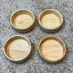 Set of 4 wooden bowls